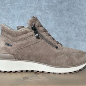 Caprice Sneakers